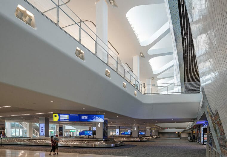 LGA Central Terminal Building - Baggage Claim